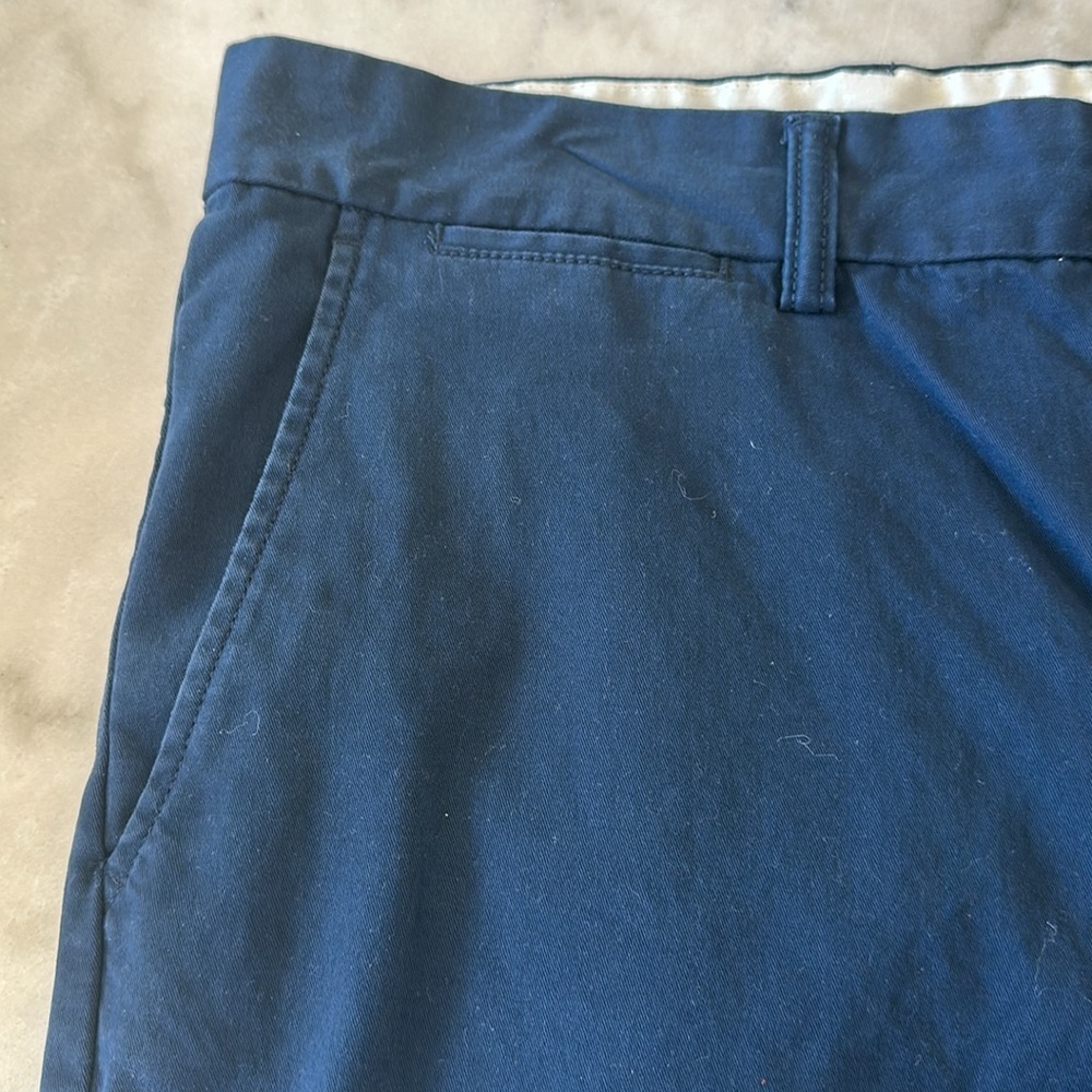 Old Navy Ultimate Slim Chino Shorts - Picture 7 of 10